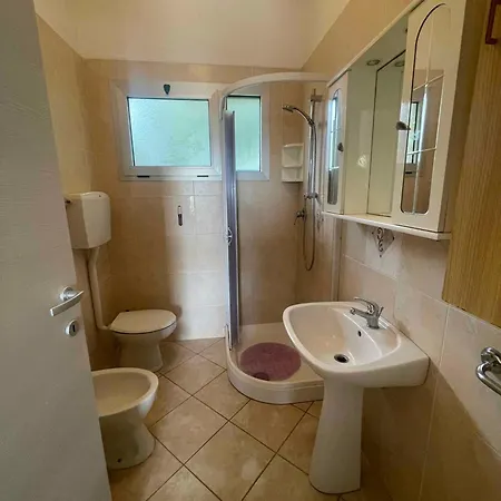 In 27837 Apartment *